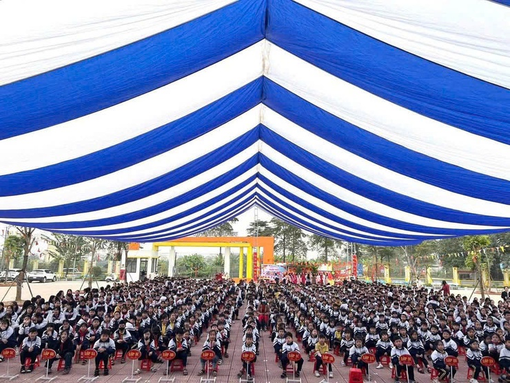 Quốc Oai tổ chức chuyên đề “An toàn trên không gian mạng” cho học sinh Tiểu học và THCS Thạch Thán- Ảnh 1.