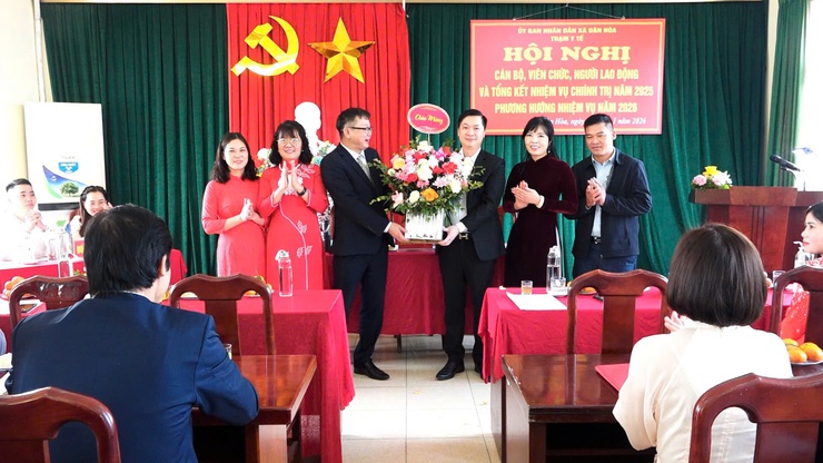 TRẠM Y TẾ XÃ DÂN HÒA TỔNG KẾT NHIỆM VỤ NĂM 2025, TRIỂN KHAI PHƯƠNG HƯỚNG NHIỆM VỤ NĂM 2026- Ảnh 1.