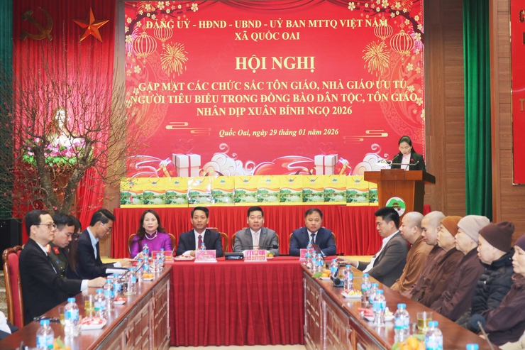 Quốc Oai gặp mặt chức sắc tôn giáo, nhà giáo ưu tú và người tiêu biểu nhân dịp Xuân Bính Ngọ 2026- Ảnh 2.