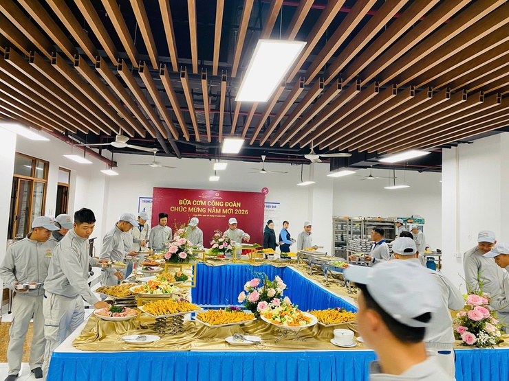 Công đoàn phường Long Biên chăm lo đoàn viên, người lao động đón Tết Nguyên đán 2026- Ảnh 4.