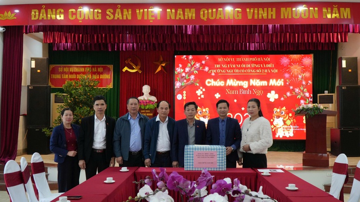 Thăm, tặng quà Tết Nguyên đán Bính Ngọ năm 2026 cho người có công và các đối tượng chính sách- Ảnh 17.