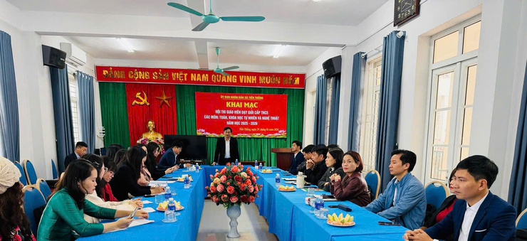 Khai mạc Hội thi giáo viên dạy giỏi khối THCS năm học 2025 - 2026- Ảnh 1.