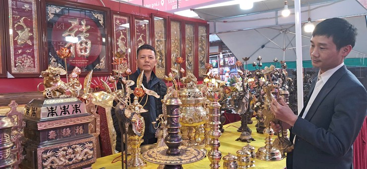 Kết nối làng nghề, xúc tiến thương mại phục vụ Tết Nguyên đán Bính Ngọ 2026- Ảnh 6.