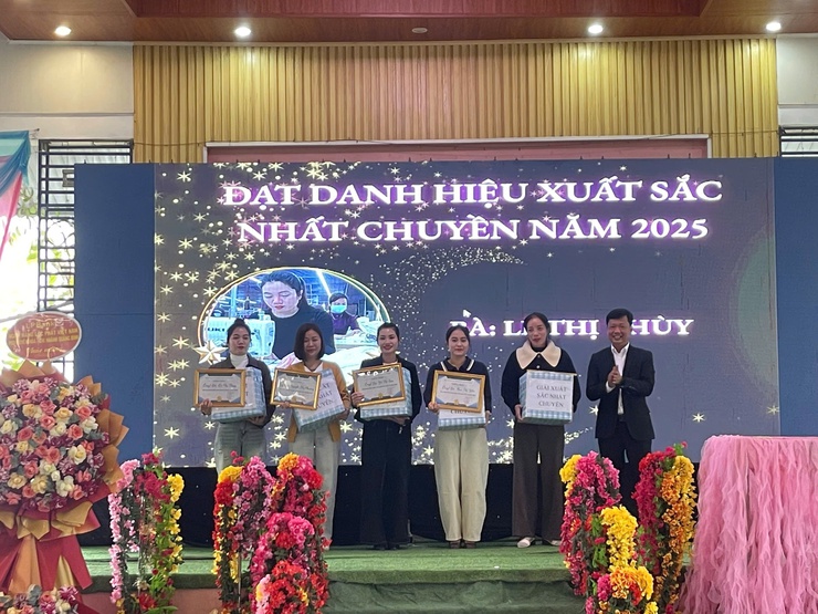 Công đoàn phường Long Biên chăm lo đoàn viên, người lao động đón Tết Nguyên đán 2026- Ảnh 8.