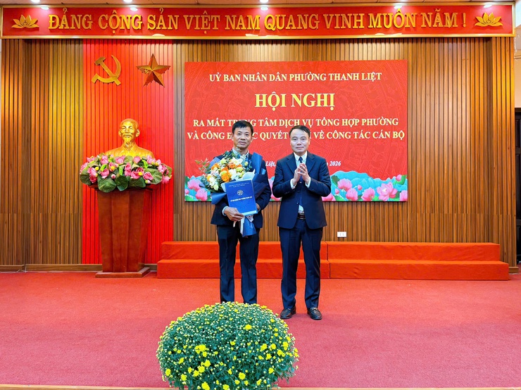 Thanh Liệt: Ra mắt Trung tâm Dịch vụ tổng hợp phường và công bố các quyết định về công tác cán bộ- Ảnh 4.
