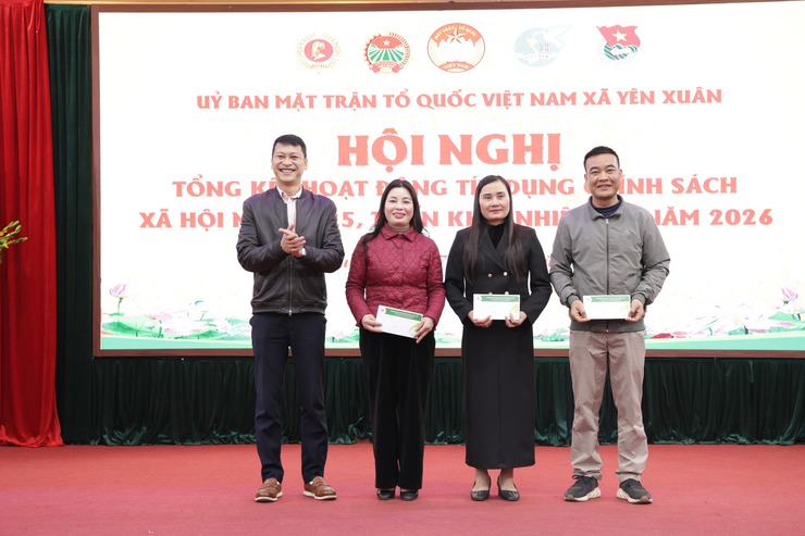 Yên Xuân: Tín dụng chính sách xã hội phát huy rõ nét vai trò “đòn bẩy” trong tạo việc làm, giảm nghèo và bảo đảm an sinh xã hội- Ảnh 5.