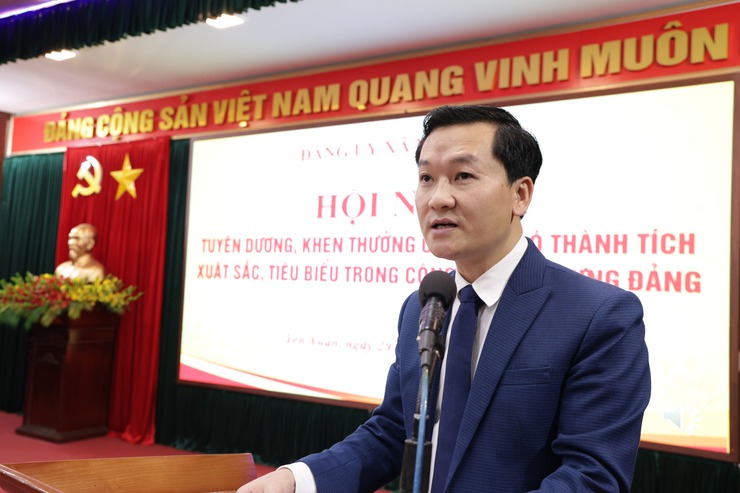 Yên Xuân tuyên dương Bí thư chi bộ xuất sắc tiêu biểu

- Ảnh 1.