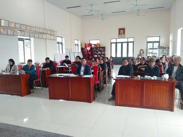 TRIỂN KHAI MÔ HÌNH SẢN XUẤT CÂY NGÔ GIỐNG MỚI THÍCH ỨNG BIẾN ĐỔI KHÍ HẬU TẠI XÃ BA VÌ- Ảnh 1.