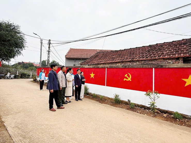 RA MẮT CÔNG TRÌNH ĐƯỜNG TRANH BÍCH HỌA – ĐƯỜNG CỜ- Ảnh 1.