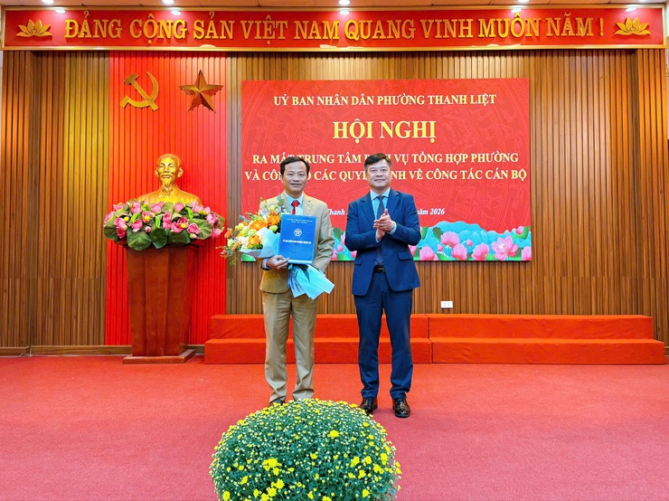 Thanh Liệt: Ra mắt Trung tâm Dịch vụ tổng hợp phường và công bố các quyết định về công tác cán bộ- Ảnh 5.