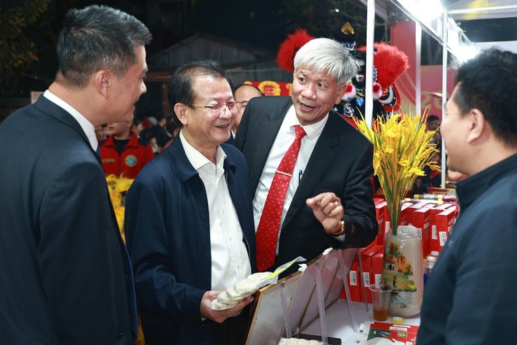 Kết nối làng nghề, xúc tiến thương mại phục vụ Tết Nguyên đán Bính Ngọ 2026- Ảnh 5.