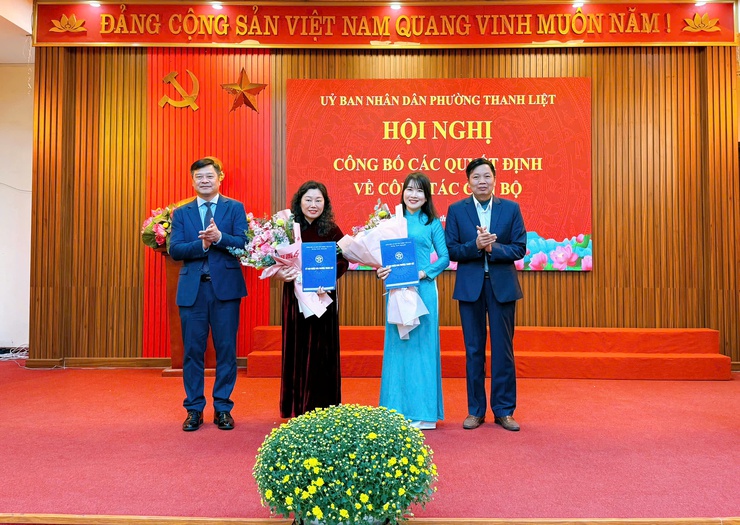 Thanh Liệt: Ra mắt Trung tâm Dịch vụ tổng hợp phường và công bố các quyết định về công tác cán bộ- Ảnh 7.