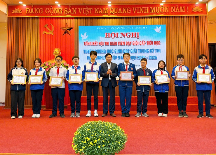 Phường Thanh Liệt: Tổng kết hội thi giáo viên dạy giỏi cấp tiểu học; tuyên dương học sinh giỏi lớp 9 năm học 2025 - 2026- Ảnh 6.