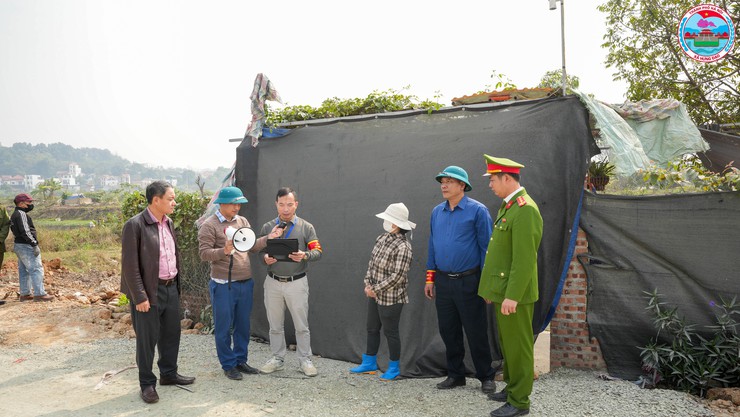 XÃ HƯNG ĐẠO TỔ CHỨC CƯỠNG CHẾ PHÁ DỠ CÁC CÔNG TRÌNH VI PHẠM ĐẤT ĐAI, TRẬT TỰ XÂY DỰNG THÁNG 01/2026- Ảnh 1.