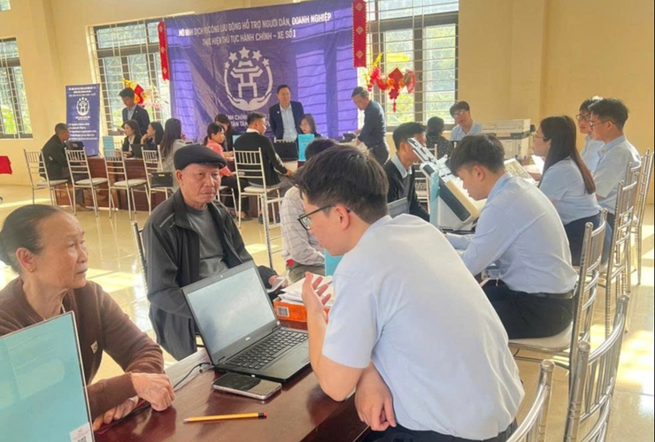 Dịch vụ công lưu động đến với người dân Mỹ Đức – Mang mùa xuân cải cách hành chính về tận cơ sở- Ảnh 3.