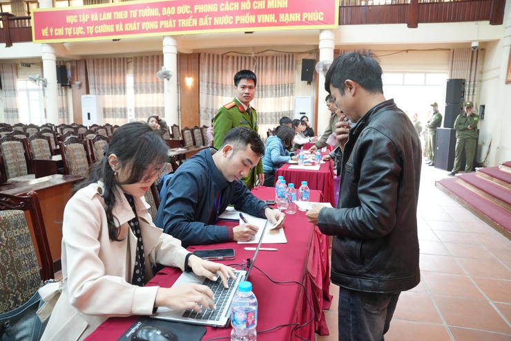 SƠN TÂY TỔ CHỨC BỐC THĂM ĐIỂM KINH DOANH TẠI CHỢ HOA XUÂN BÌNH NGỌ 2026- Ảnh 3.