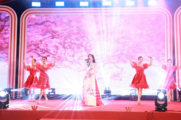 Kết nối làng nghề, xúc tiến thương mại phục vụ Tết Nguyên đán Bính Ngọ 2026- Ảnh 10.