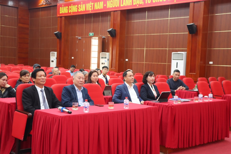 NGÀNH NGÂN HÀNG ĐỒNG HÀNH CÙNG ĐỊA PHƯƠNG PHÚ XUYÊN, TRAO QUÀ TẾT NGUYÊN ĐÁN BÍNH NGỌ 2026 CHO NGƯỜI CÓ CÔNG, THÂN NHÂN LIỆT SĨ VÀ HỘ GIA ĐÌNH KHÓ KHĂN- Ảnh 3.