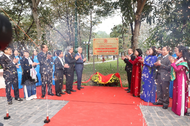Lễ khánh thành, gắn biển cấp thành phố công trình cải tạo, sửa chữa công viên Nghĩa Đô- Ảnh 6.