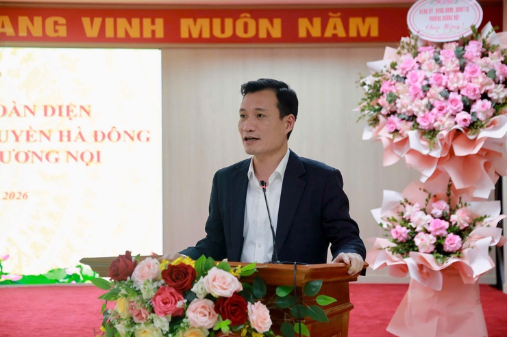 Lễ ký kết hỗ trợ chuyên môn toàn diện giữa Bệnh viện Y học cổ truyền Hà Đông và Trạm Y tế phường Dương Nội - Ảnh 4.