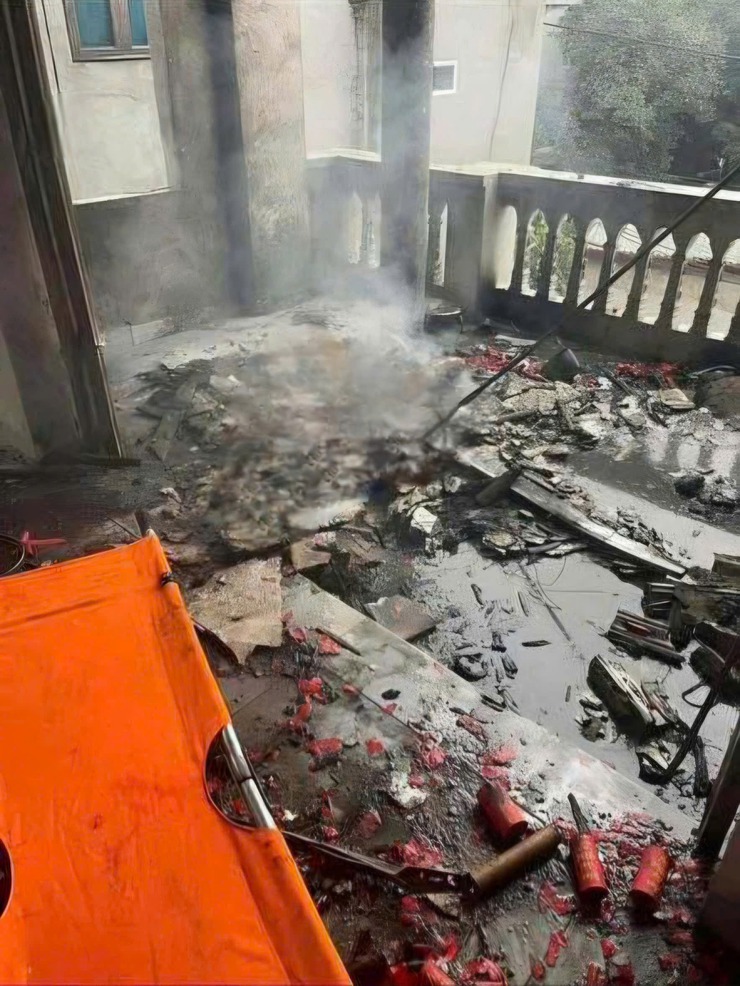 Công an xã Ô Diên cảnh báo hiểm họa từ Pháo tự chế, sử dung trái phép- Ảnh 2.