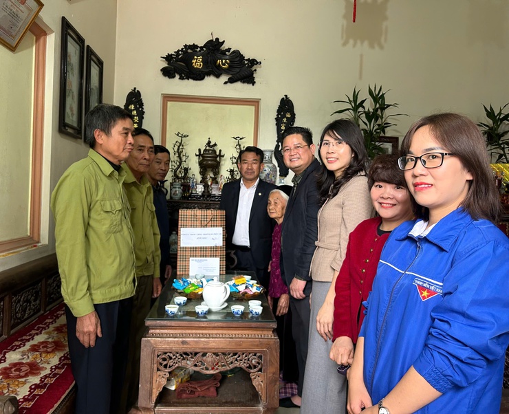 Phúc Lộc: Thăm, tặng quà người có công, thân nhân người có công tiêu biểu và người cao tuổi tròn 100 tuổi nhân dịp Tết Nguyên đán Bính Ngọ năm 2026- Ảnh 3.