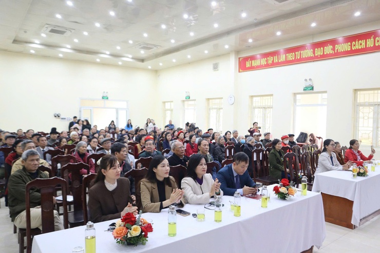 Đảng ủy - HĐND - UBND - UBMTTQ phường Từ Liêm tổ chức Hội nghị Chúc thọ - Mừng thọ năm 2026 nhân dịp Tết Nguyên đán Bính Ngọ
	
- Ảnh 1.