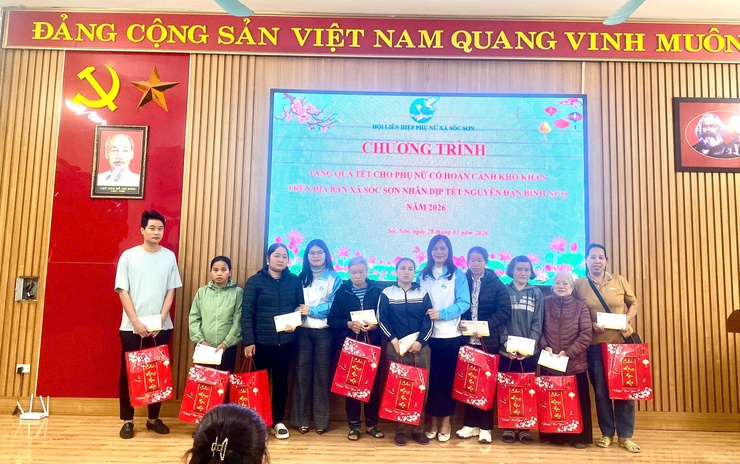 Hội LHPN xã Sóc Sơn trao quà Tết ấm áp nghĩa tình cho phụ nữ, trẻ em có hoàn cảnh khó khăn, chương trình Mẹ đỡ đầu- Ảnh 3.