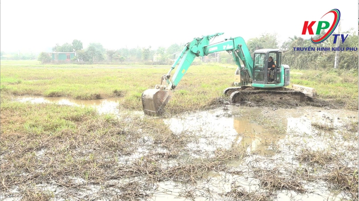 Ban cưỡng chế thu hồi đất xã Kiều Phú tổ chức cưỡng chế thi hành Quyết định thu hồi đất phục vụ Dự án Chuẩn bị mặt bằng xây dựng cơ sở hạ tầng Bảo tàng thiên nhiên Việt Nam giai đoạn 2021-2025- Ảnh 4.