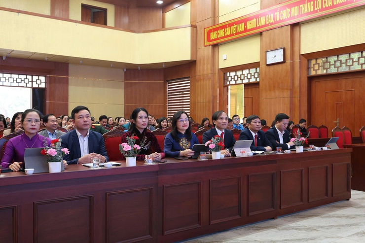 UBND xã Vân Đình tổng kết phong trào thi đua yêu nước và phát động cuộc thi trực tuyến “Tìm hiểu pháp luật về bầu cử đại biểu Quốc hội và đại biểu Hội đồng nhân dân” năm 2026- Ảnh 1.