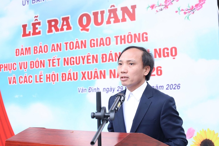 UBND xã tổ chức Lễ ra quân bảo đảm trật tự, an toàn giao thông phục vụ Nhân dân đón tết Nguyên đán Bính Ngọ- Ảnh 1.