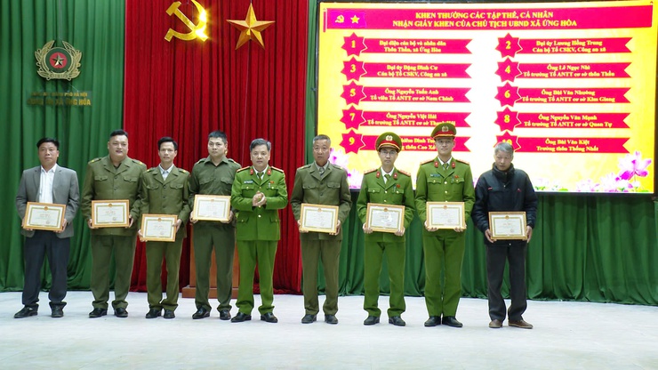 Công an xã Ứng Hoà tổ chức Hội nghị tổng kết công tác Công an năm 2025, triển khai chương trình công tác của BCĐ 138, 197, PCCC, PCMT xã năm 2026- Ảnh 6.