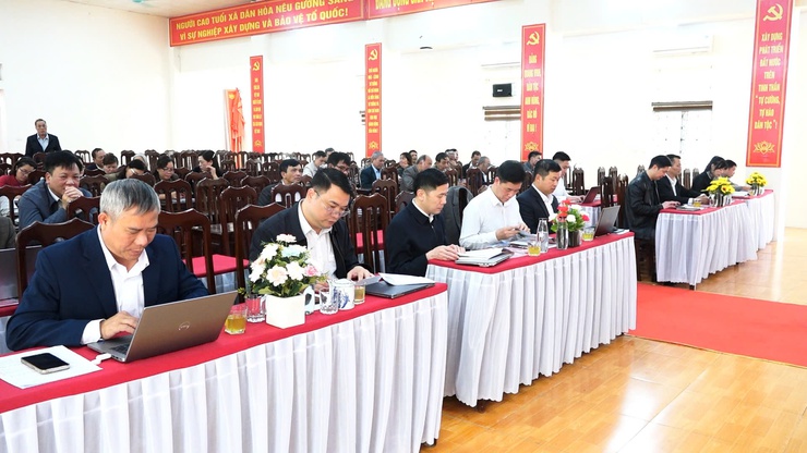HỘI NGHỊ GIAO BAN CÔNG TÁC ĐẢNG, CHÍNH QUYỀN, ĐOÀN THỂ XÃ DÂN HÒA THÁNG 01/2026:
ĐÁNH GIÁ TOÀN DIỆN KẾT QUẢ, QUYẾT LIỆT TRIỂN KHAI NHIỆM VỤ THÁNG 02- Ảnh 3.