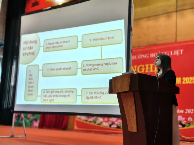 Phường Hoàng Liệt tổ chức Hội nghị tuyên truyền, phổ biến pháp luật về áp dụng biện pháp ngừng cung cấp điện, nước; đảm bảo trật tự, an toàn, vệ sinh môi trường trong thi công xây dựng- Ảnh 3.