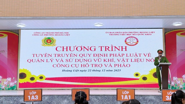 Rạng rỡ sắc đỏ khăn quàng trong ngày chào mừng kỉ niệm thành lập quân đội việt năm 22/12 tại Trường Tiểu học Bùi Quốc Khái- Ảnh 4.