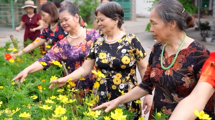 Kết quả nổi bật trong thực hiện phong trào “Toàn dân đoàn kết xây dựng đời sống văn hóa” năm 2025 trên địa bàn xã Phú Xuyên- Ảnh 4.