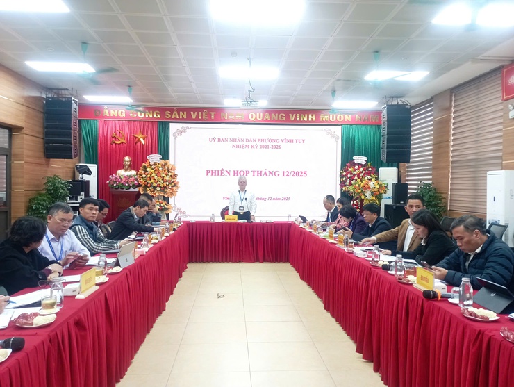 UBND phường Vĩnh Tuy quyết liệt hoàn thành nhiệm vụ năm 2025, tạo đà cho năm 2026- Ảnh 1.