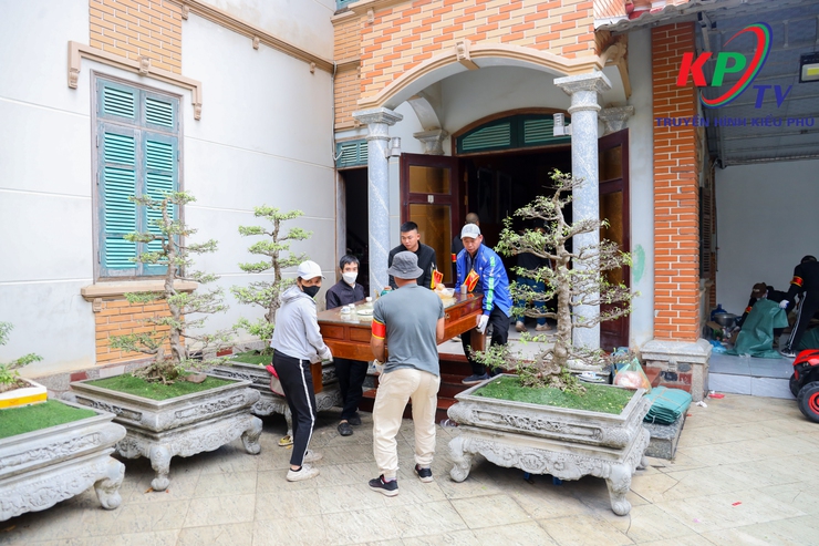 Phòng thi hành án dân sự số 10 thực hiện Cưỡng chế giao quyền sử dụng đất cho người trúng đấu giá tại thôn Đồng Bụt xã Kiều Phú- Ảnh 10.