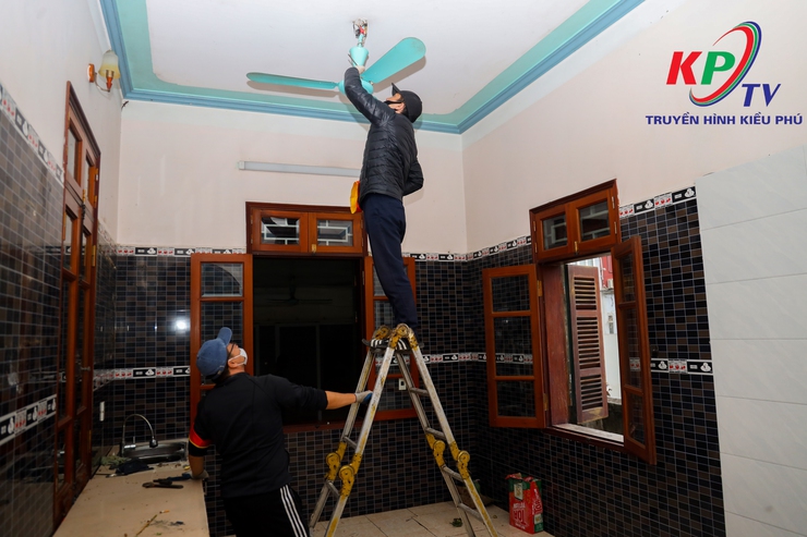 Phòng thi hành án dân sự số 10 thực hiện Cưỡng chế giao quyền sử dụng đất cho người trúng đấu giá tại thôn Đồng Bụt xã Kiều Phú- Ảnh 9.