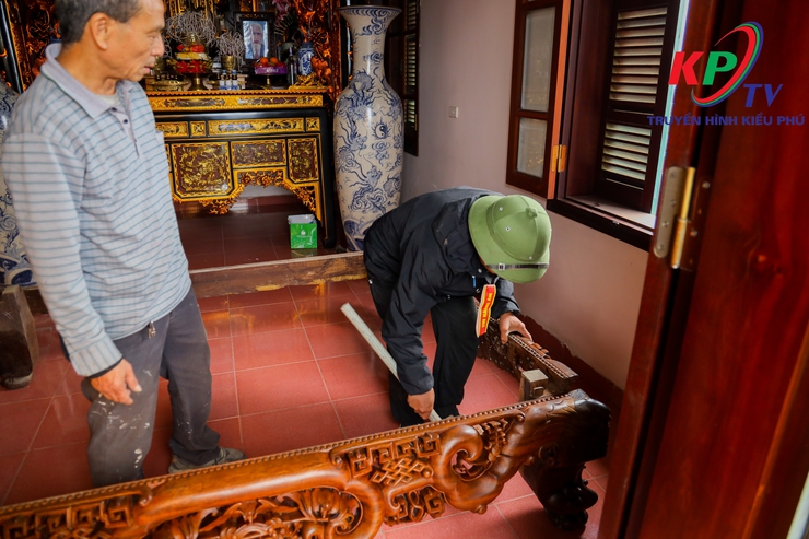 Phòng thi hành án dân sự số 10 thực hiện Cưỡng chế giao quyền sử dụng đất cho người trúng đấu giá tại thôn Đồng Bụt xã Kiều Phú- Ảnh 6.