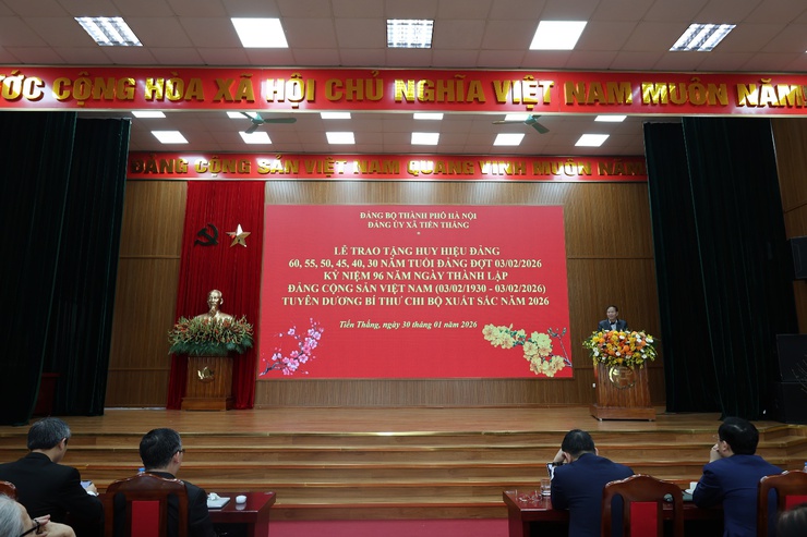 Đảng ủy xã Tiến Thắng kỷ niệm 96 năm ngày thành lập Đảng và trao tặng huy hiệu Đảng đợt 03/02/2026- Ảnh 1.