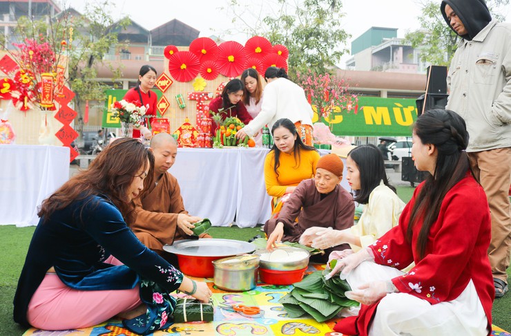 Quốc Oai lan tỏa yêu thương qua chương trình “Trao xuân nhân ái – Gửi trọn yêu thương”- Ảnh 24.