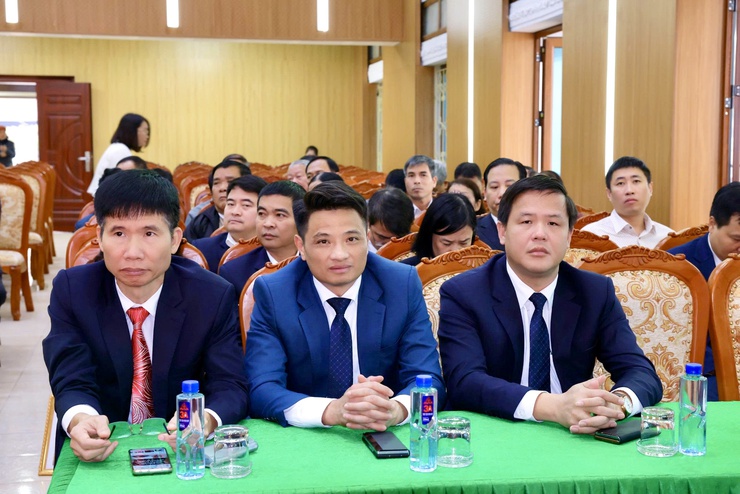 ĐẢNG ỦY XÃ THƯ LÂM TỔ CHỨC HỘI NGHỊ THỰC HIỆN QUY TRÌNH GIỚI THIỆU NHÂN SỰ KIỆN TOÀN UỶ VIÊN BCH  ĐẢNG BỘ XÃ NHIỆM KỲ 2025-2030- Ảnh 2.