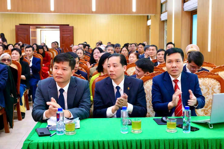 ĐẢNG ỦY XÃ THƯ LÂM TRANG TRỌNG TỔ CHỨC LỄ KỶ NIỆM 96 NĂM NGÀY THÀNH LẬP ĐẢNG (03/02/1930-03/02/2026) VÀ TRAO HUY HIỆU ĐẢNG ĐỢT 03/02/2026- Ảnh 3.