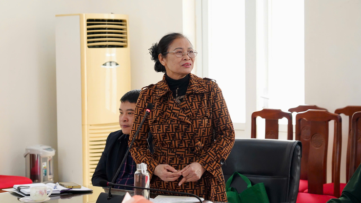 Hội nghị trao quyết định hợp nhất các hội quần chúng trên địa bàn xã Yên Lãng- Ảnh 3.