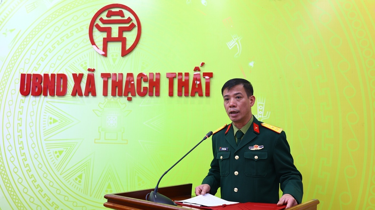 Xã Thạch Thất tổ chức hội nghị bàn giao nhiệm vụ Chỉ huy Trưởng Ban chỉ huy Quân sự xã- Ảnh 4.