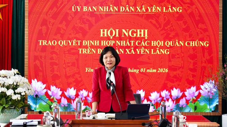 Hội nghị trao quyết định hợp nhất các hội quần chúng trên địa bàn xã Yên Lãng- Ảnh 4.