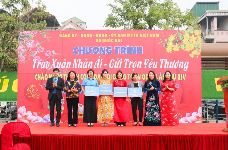 Quốc Oai lan tỏa yêu thương qua chương trình “Trao xuân nhân ái – Gửi trọn yêu thương”- Ảnh 6.