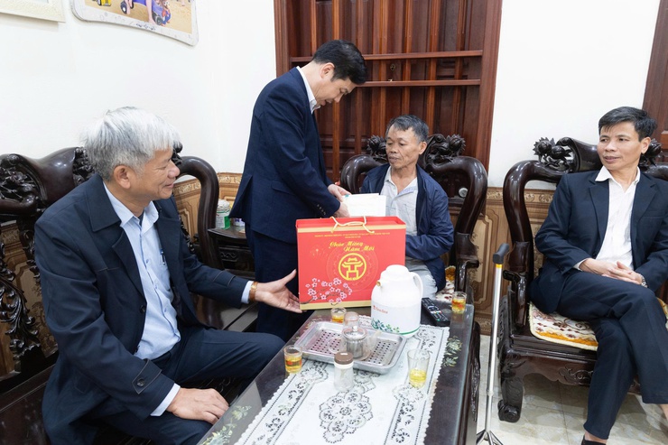 Thăm, tặng quà Tết Nguyên đán Bính Ngọ năm 2026 cho người có công và các đối tượng chính sách- Ảnh 13.