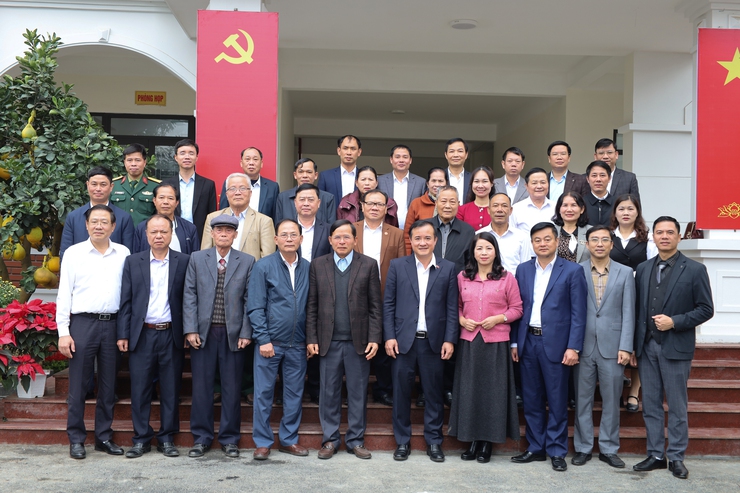 Xã Suối Hai: Gặp mặt các đồng chí nguyên lãnh đạo huyện, nguyên lãnh đạo xã Ba Trại, Tản Lĩnh(cũ)- Ảnh 5.